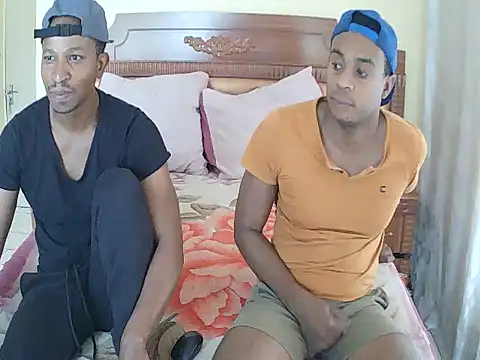 Snapshot of quincyray chatting on November 24, 2025, 10:37 am quincyray online show from November 24, 2025, 10:37 am