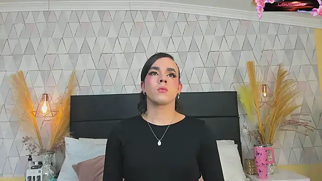 JustinePerry online show from February 12, 2026, 3:45 am