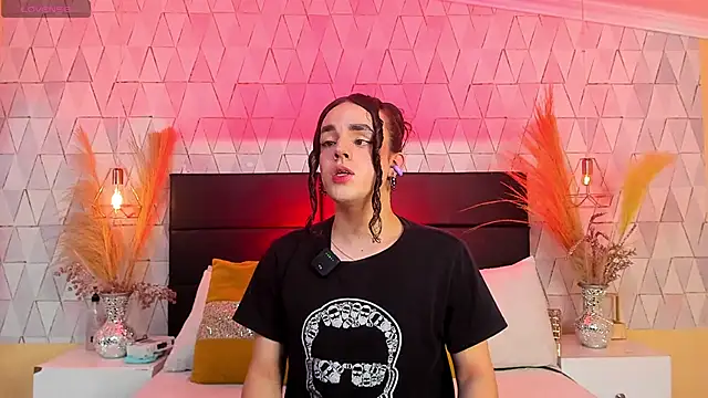 JustinePerry online show from March 20, 2026, 3:55 am