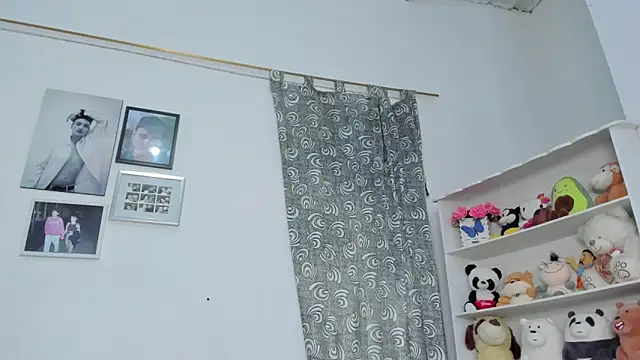 Snapshot of megan_100 chatting on February 7, 2026, 5:49 pm megan 100 online show from February 7, 2026, 5:49 pm