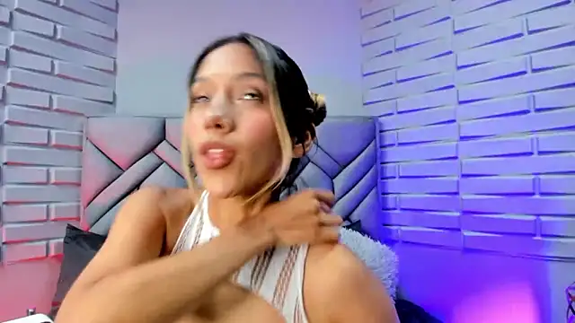 Snapshot of BriannaHarps chatting on March 1, 2025, 2:04 am BriannaHarps online show from March 1, 2025, 2:04 am