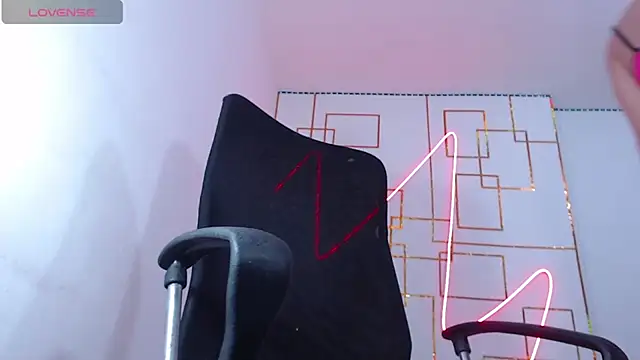 Snapshot of khalany_hadid chatting on February 20, 2025, 8:58 pm khalany hadid online show from February 20, 2025, 8:58 pm