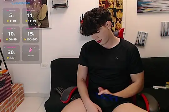 Angelo-cianuro- online show from October 22, 2025, 10:20 pm