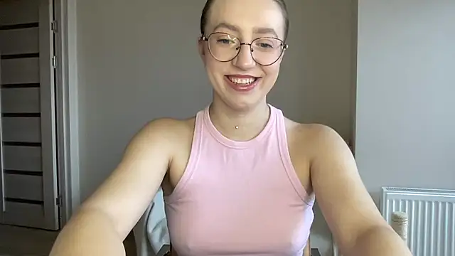 Snapshot of liins_wet chatting on December 5, 2024, 8:33 am liins wet online show from December 5, 2024, 8:33 am