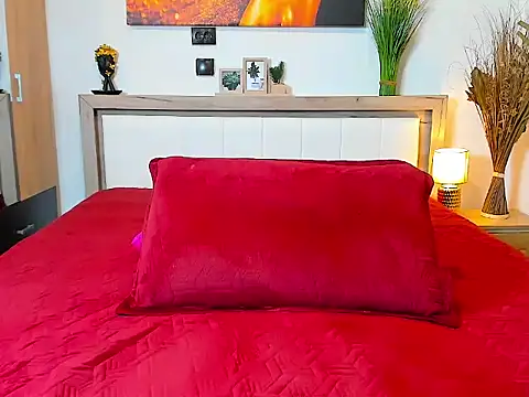 Snapshot of sweetangell69_ chatting on February 3, 2025, 5:07 am sweetangell69 online show from February 3, 2025, 5:07 am