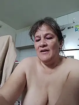 Snapshot of DirtyStefaniax chatting on January 5, 2026, 5:27 pm DirtyStefaniax online show from January 5, 2026, 5:27 pm