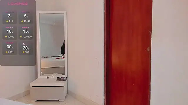 Snapshot of Alhana_pulido chatting on December 10, 2024, 1:54 am Alhana pulido online show from December 10, 2024, 1:54 am