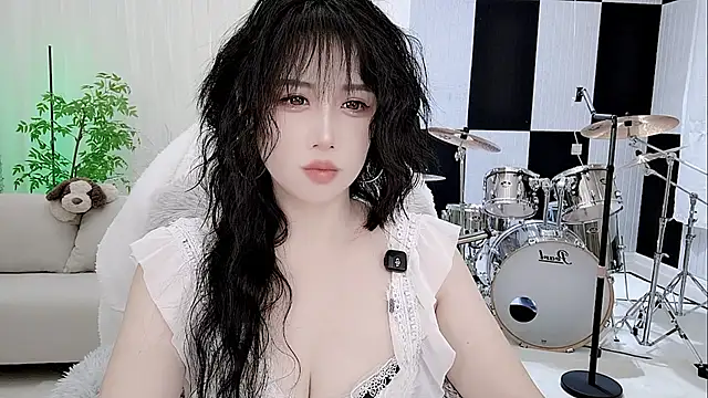 Vaness-a online show from October 16, 2025, 7:59 pm