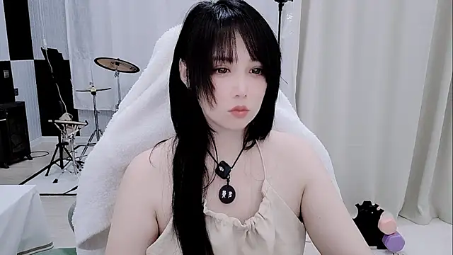 Snapshot of Vaness-a chatting on May 20, 2026, 12:22 pm Vaness-a online show from May 20, 2026, 12:22 pm