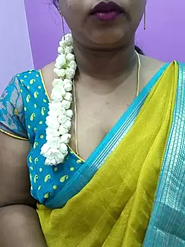 Snapshot of Vaishali90 chatting on March 21, 2025, 4:51 pm Vaishali90 online show from March 21, 2025, 4:51 pm