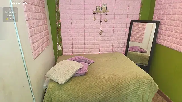 Bonnieshyy online show from January 21, 2025, 2:05 pm