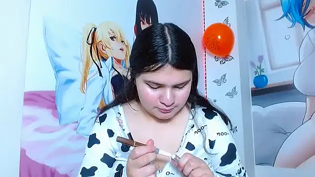 Snapshot of mackenhot303av chatting on October 10, 2025, 11:42 am mackenhot303av online show from October 10, 2025, 11:42 am