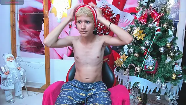 Snapshot of andy_staar chatting on December 19, 2024, 7:29 pm andy staar online show from December 19, 2024, 7:29 pm