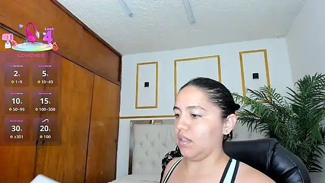 candiapole online show from March 30, 2026, 11:33 am