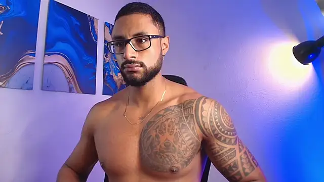 Snapshot of LiamGarcia1 chatting on February 26, 2026, 2:49 pm LiamGarcia1 online show from February 26, 2026, 2:49 pm