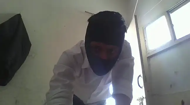 Snapshot of AuntyLover_BhabhiLover_ chatting on February 7, 2025, 6:03 am AuntyLover BhabhiLover online show from February 7, 2025, 6:03 am