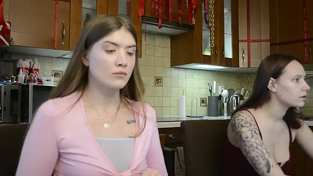 Snapshot of HotCaramellsTV chatting on February 1, 2026, 11:20 am HotCaramellsTV online show from February 1, 2026, 11:20 am