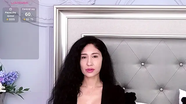 Snapshot of VanessaCulpo chatting on February 15, 2026, 1:20 pm VanessaCulpo online show from February 15, 2026, 1:20 pm