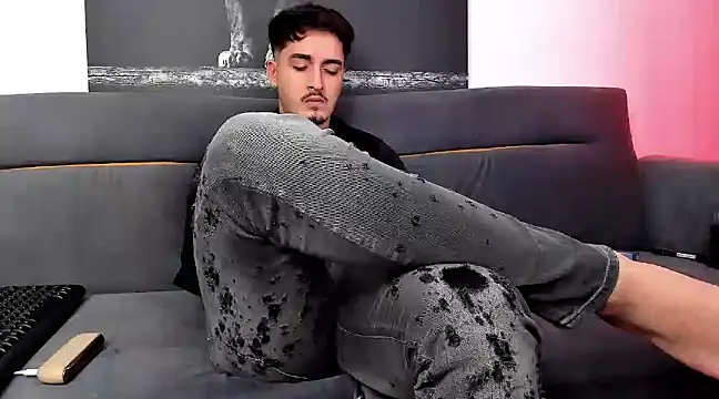 uptomatty online show from December 11, 2024, 7:42 am