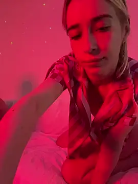 WhiteDiamond6969 online show from December 30, 2024, 1:26 am