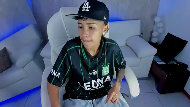 nova sex01 online show from January 6, 2025, 1:19 pm