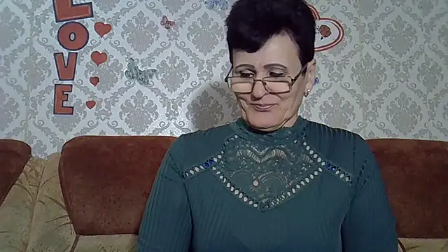 Snapshot of PaulaGolden chatting on January 10, 2026, 5:48 pm PaulaGolden online show from January 10, 2026, 5:48 pm