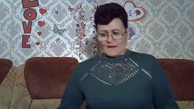 Snapshot of PaulaGolden chatting on February 9, 2026, 5:06 pm PaulaGolden online show from February 9, 2026, 5:06 pm