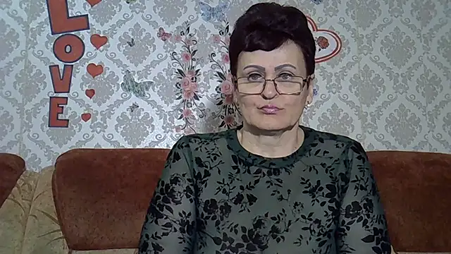 Snapshot of PaulaGolden chatting on March 6, 2026, 5:42 pm PaulaGolden online show from March 6, 2026, 5:42 pm