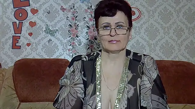 Snapshot of PaulaGolden chatting on March 15, 2026, 11:49 am PaulaGolden online show from March 15, 2026, 11:49 am
