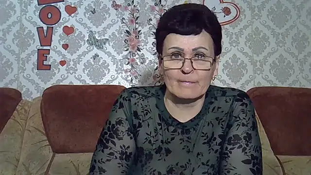 Snapshot of PaulaGolden chatting on March 18, 2026, 6:22 pm PaulaGolden online show from March 18, 2026, 6:22 pm