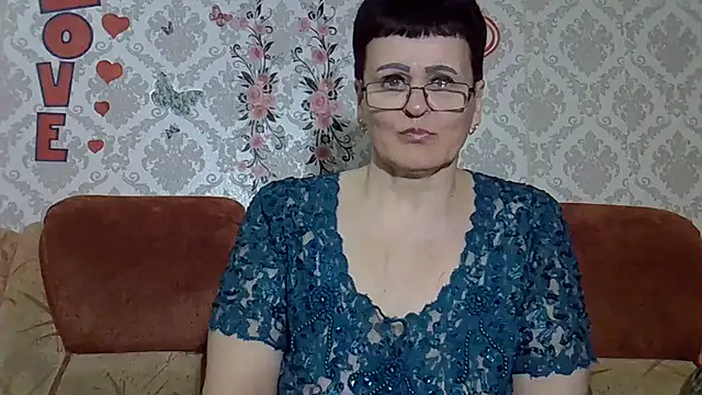 Snapshot of PaulaGolden chatting on April 5, 2026, 7:00 pm PaulaGolden online show from April 5, 2026, 7:00 pm