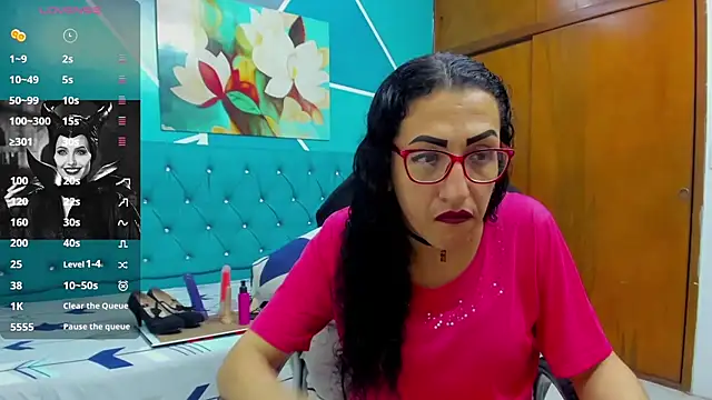 sabrina dupont online show from October 30, 2025, 12:50 pm