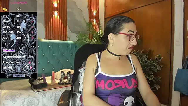 Snapshot of sabrina_dupont chatting on January 7, 2026, 1:02 pm sabrina dupont online show from January 7, 2026, 1:02 pm