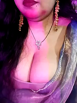 Suhanakhan00 online show from February 17, 2026, 6:32 am
