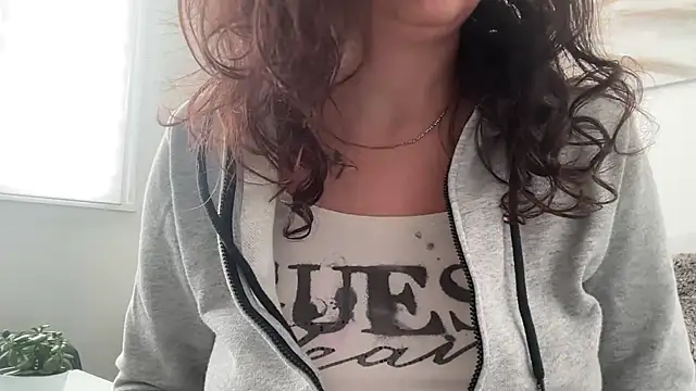 Snapshot of Serena_4you chatting on October 20, 2025, 2:39 pm Serena 4you online show from October 20, 2025, 2:39 pm