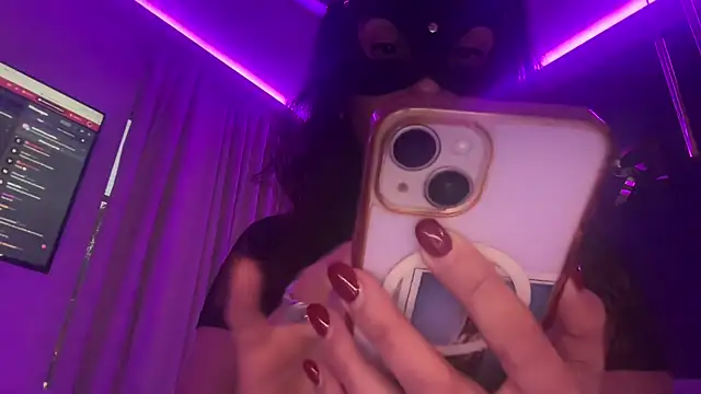 Snapshot of Serena_4you chatting on October 25, 2025, 4:57 pm Serena 4you online show from October 25, 2025, 4:57 pm