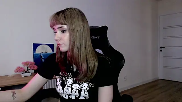 Princess Shy    online show from March 12, 2025, 2:34 pm