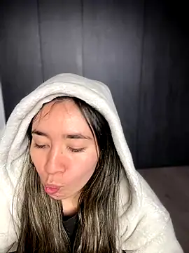 Sophie LS online show from October 15, 2025, 7:47 pm