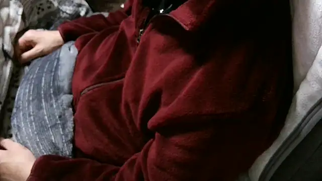 Snapshot of cinnabar_red chatting on April 5, 2026, 3:20 pm cinnabar red online show from April 5, 2026, 3:20 pm