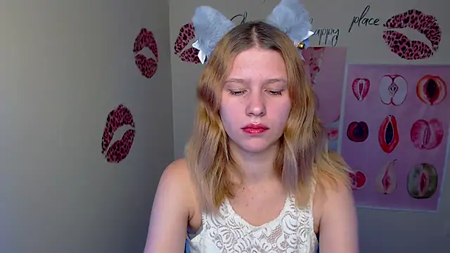 StellaCRL online show from November 23, 2025, 7:24 pm