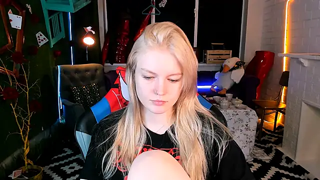 GraceGlamour online show from March 15, 2025, 8:15 am