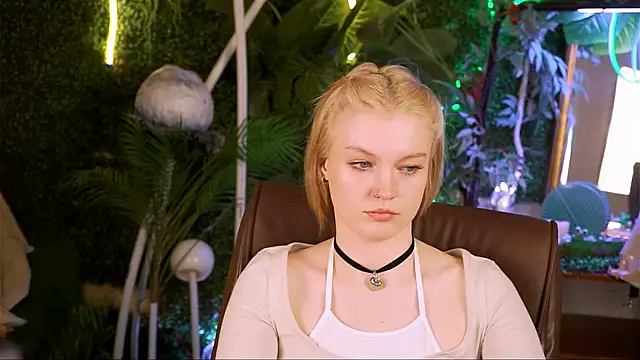 GraceGlamour online show from March 18, 2025, 5:09 am