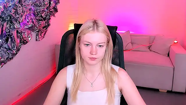 GraceGlamour online show from September 13, 2025, 5:07 am