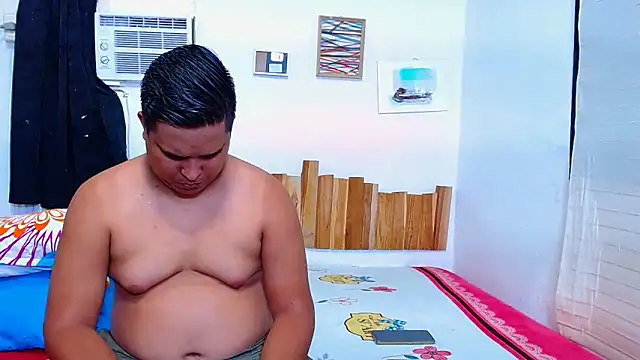 Snapshot of lucasandSofi chatting on February 11, 2026, 8:47 pm lucasandSofi online show from February 11, 2026, 8:47 pm