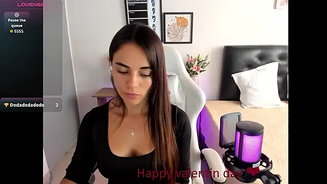 Sara lopez 28 online show from February 17, 2026, 2:24 pm