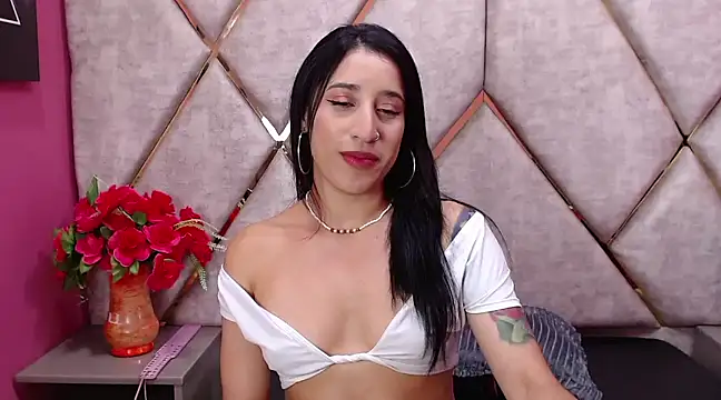Snapshot of Eimy_Sexy_ chatting on January 23, 2025, 7:29 pm Eimy Sexy online show from January 23, 2025, 7:29 pm