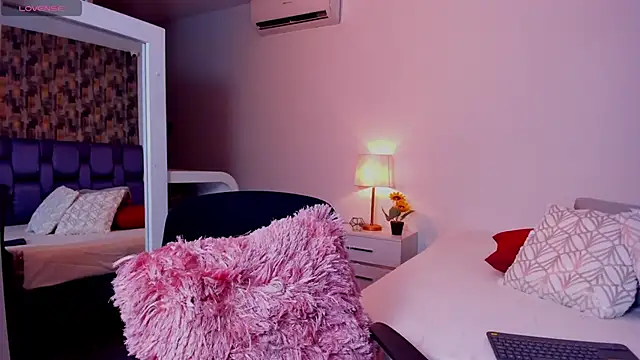 IsabellaAnngel online show from February 1, 2025, 11:58 pm