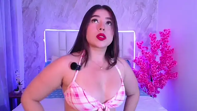 Snapshot of IsabellaAnngel chatting on May 21, 2026, 11:01 pm IsabellaAnngel online show from May 21, 2026, 11:01 pm