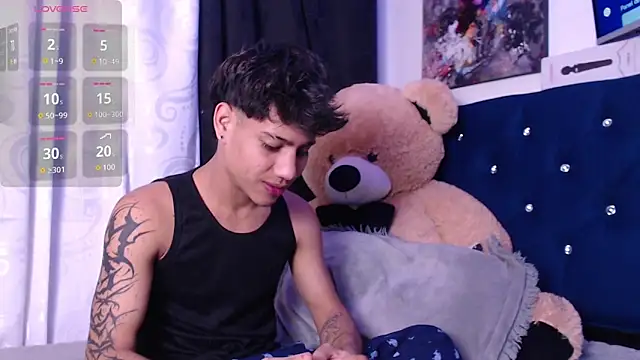 Snapshot of Sexys_Boys_Hot1 chatting on November 11, 2025, 2:11 am Sexys Boys Hot1 online show from November 11, 2025, 2:11 am