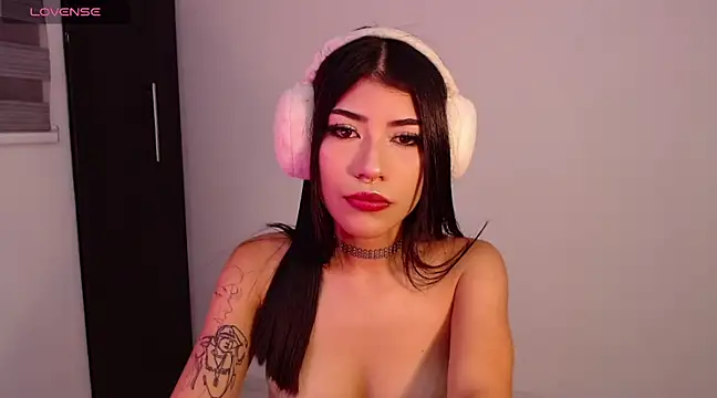 Snapshot of GiselleBlare chatting on February 21, 2025, 6:40 am GiselleBlare online show from February 21, 2025, 6:40 am